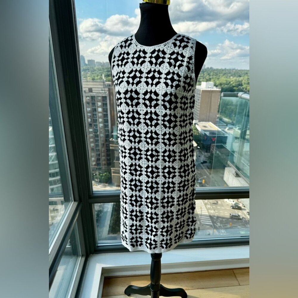 🆕 FARM Rio 🧿 NWOT Patch Crochet Black & White Monochrome Mini Dress - Size M - Picture 6 of 16